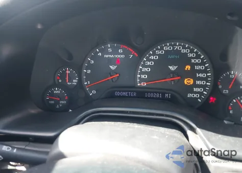 2001 Chevrolet Corvette z USA, uszkodzony, nr VIN 1G1YY32G515112801